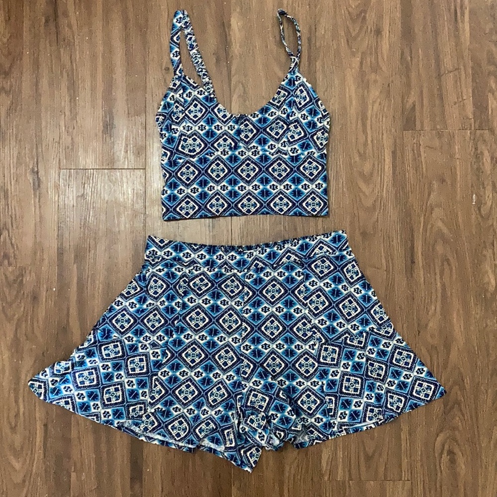 NWOT- Hollister 2-piece summer set size medium